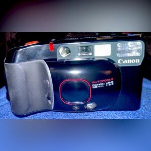 Canon Sure Shot Supreme 38mm Camera w/ Autofocus